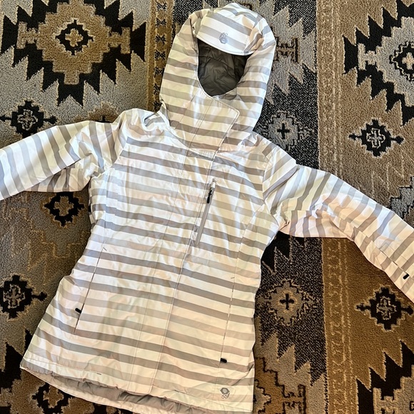 Mountain Hardware ski jacket - Picture 1 of 10